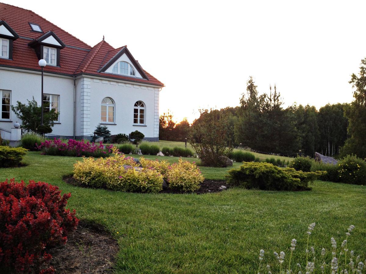 Palac I Folwark Nemino Sierakowice  Exterior foto