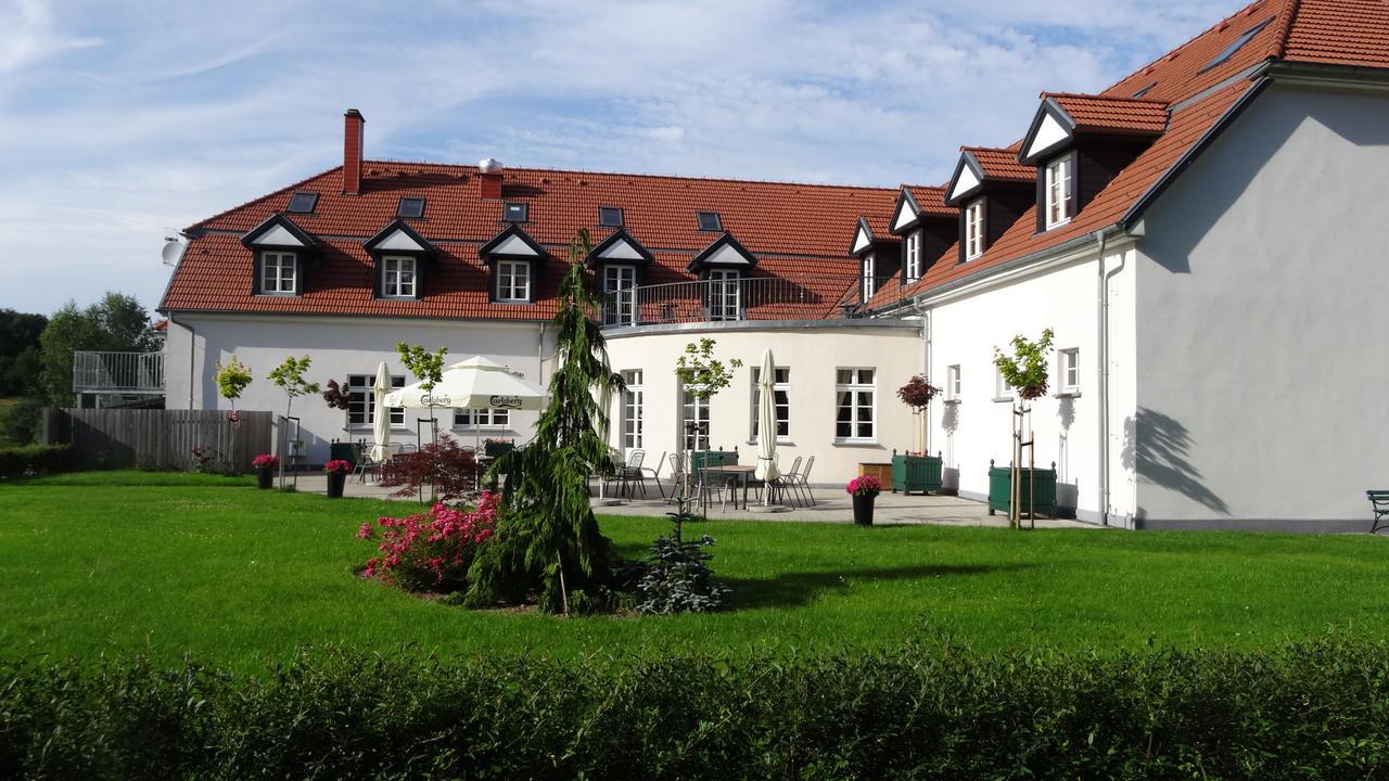 Palac I Folwark Nemino Sierakowice  Exterior foto